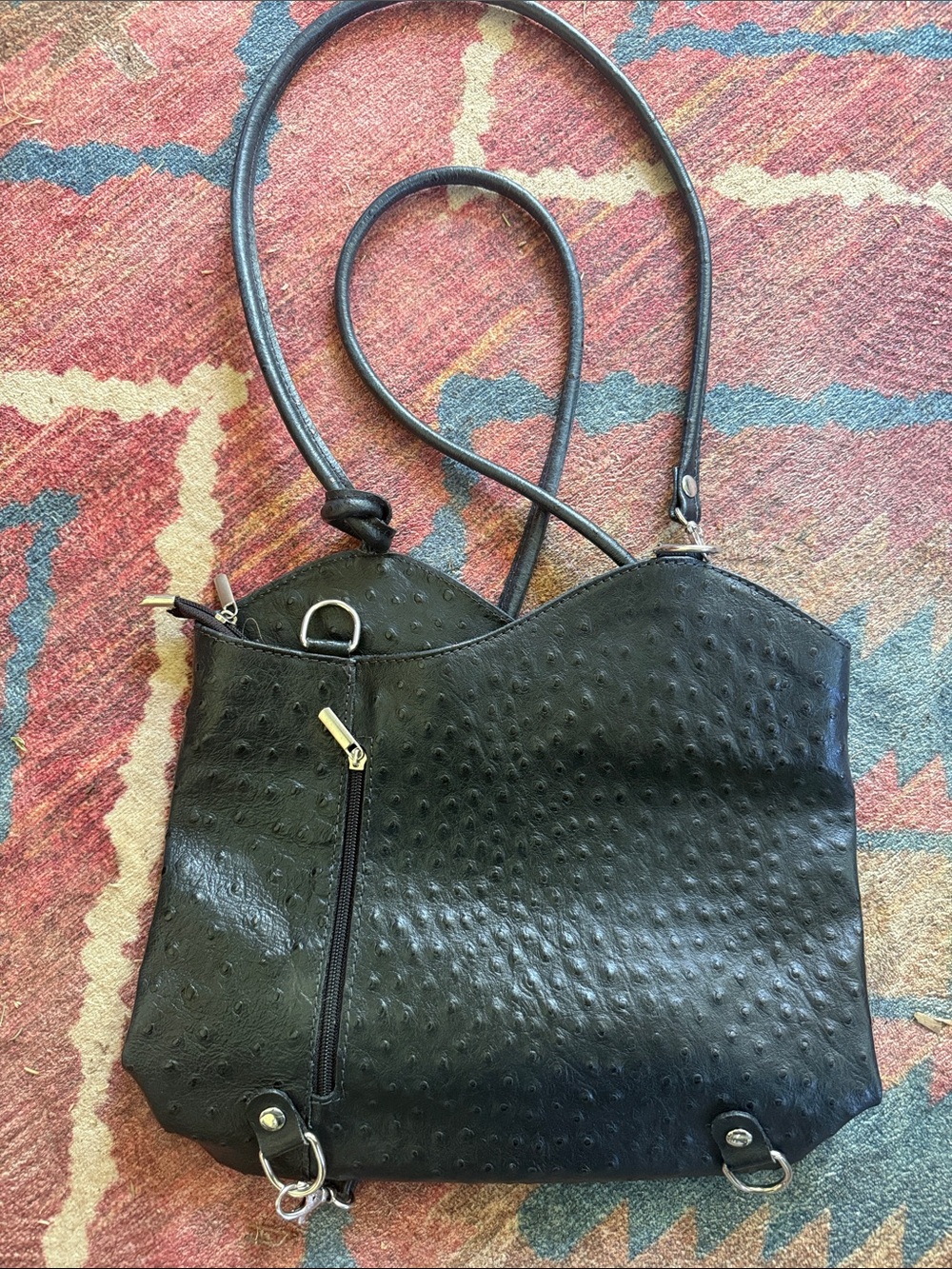 Borse in Pelle Black Leather Textured Shoulder Backpack Purse